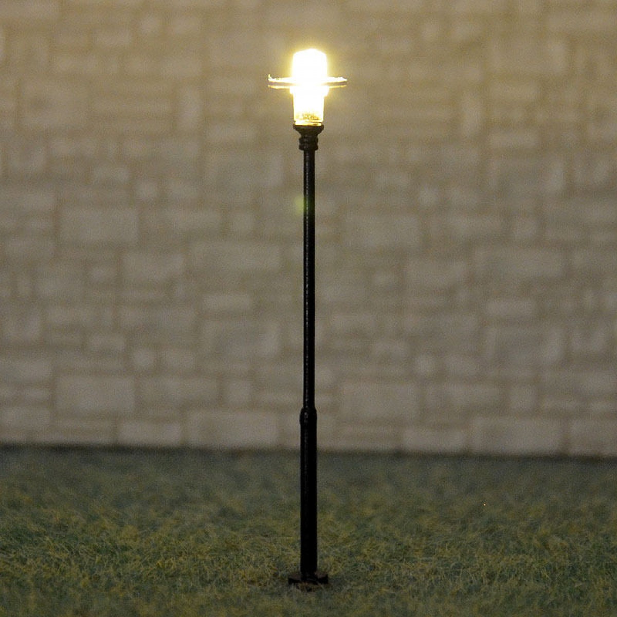 2 x OO HO gauge Model Train Lamps Railway Lamp posts Led Street Lights #Y0105